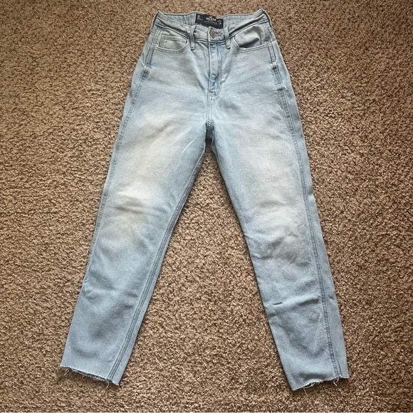 Hollister Light Blue Distressed Mom Jeans Bundle 2 pair! size 0 / 1 short EUC - Picture 7 of 8